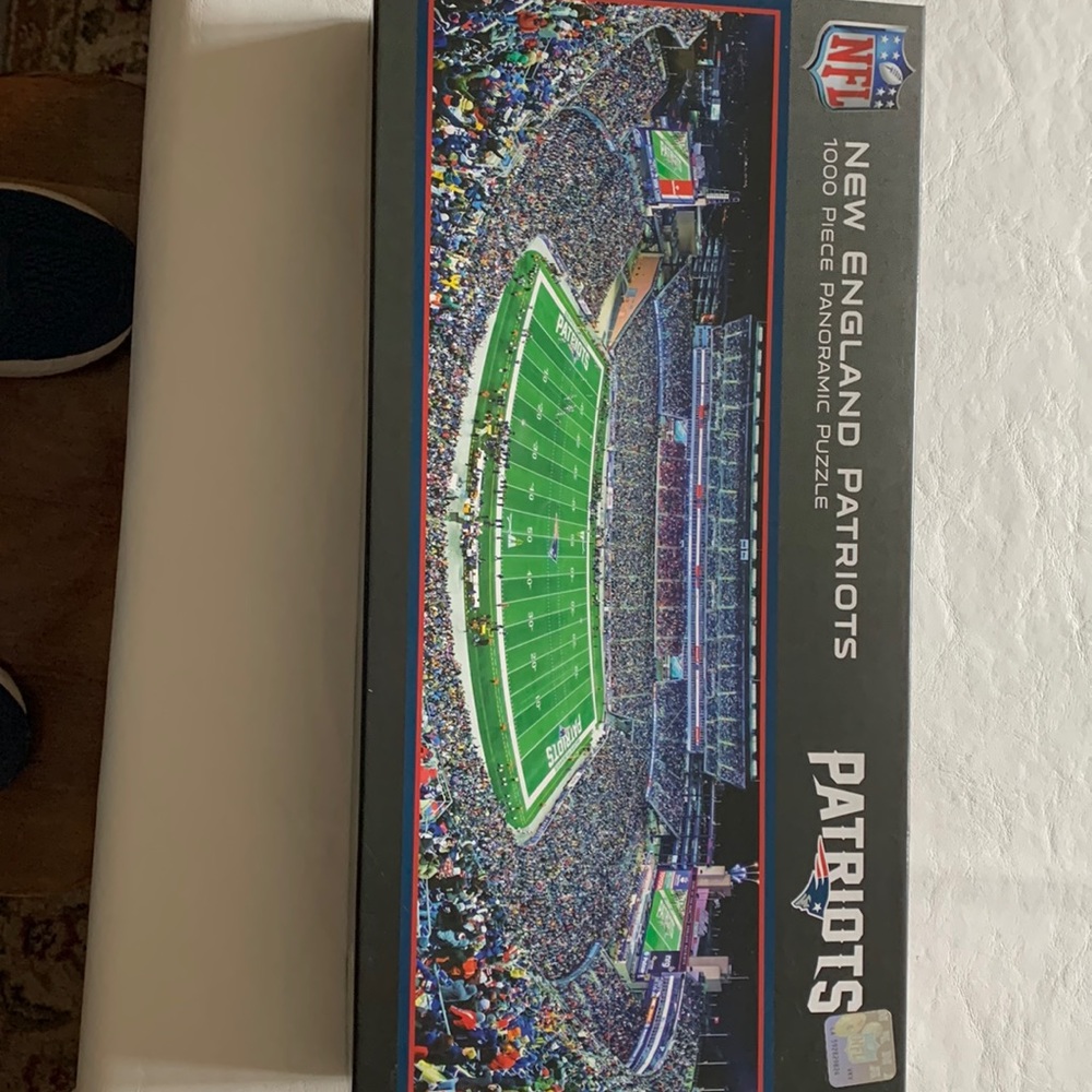 Masterpieces New England Patriots 1000 Piece Panoramic Puzzle